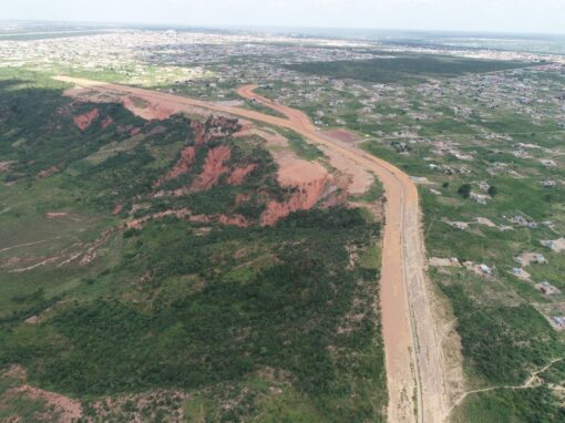 Empreitada para estabilização e contenção das ravinas da Caminina no Luena, província de Moxico